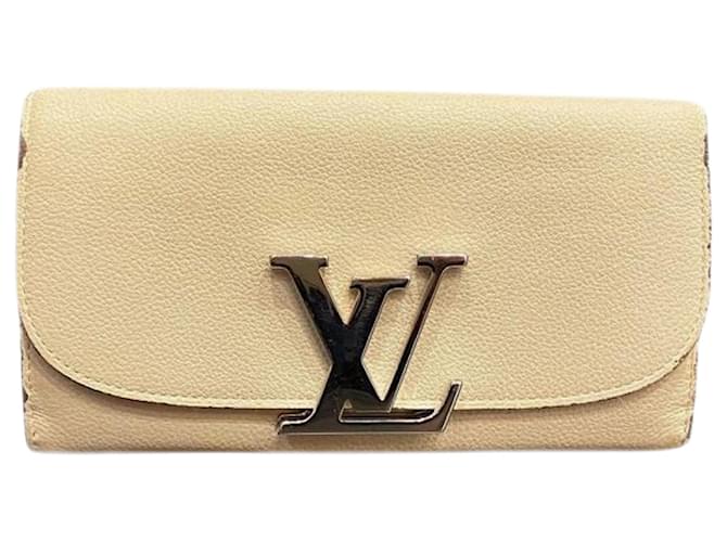 Louis Vuitton Capucines White Leather  ref.1395182