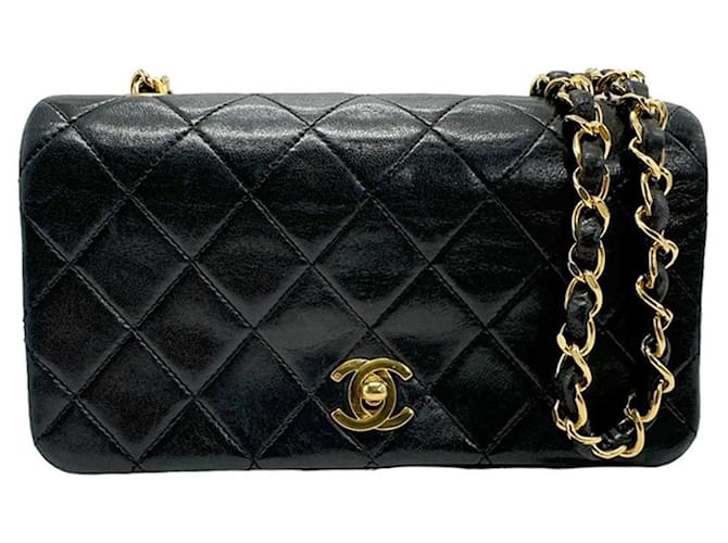 Carteira Chanel em corrente Preto Couro  ref.1395887