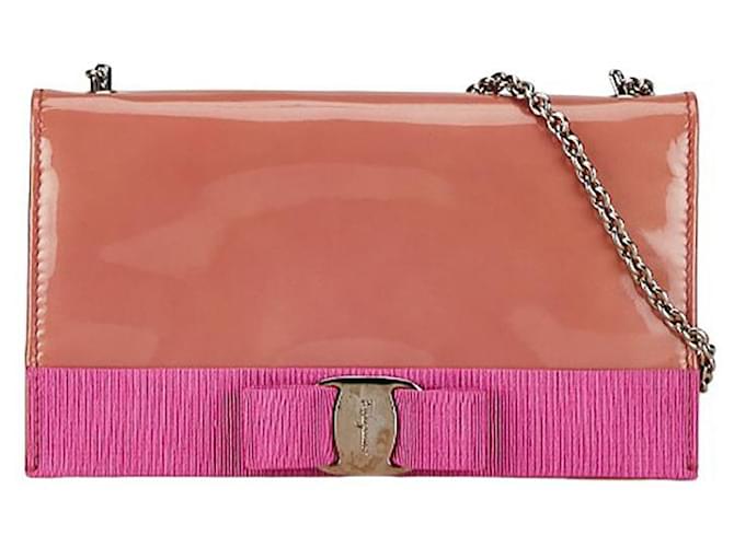 Salvatore Ferragamo Patent Leather Vara Bow Wallet on Chain Leather Long Wallet KB-22B775 in Good condition  ref.1396013