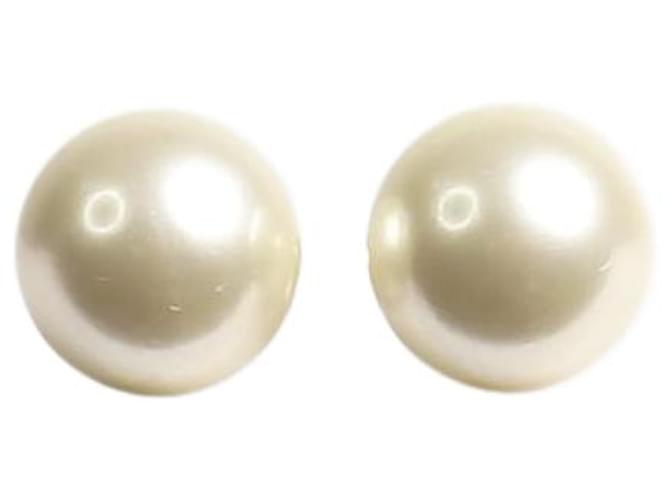 Christian Dior Cream pearl tribal earrings Resin  ref.1396221
