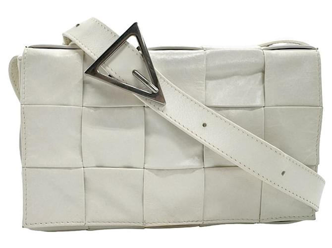 Cassete Bottega Veneta Branco Couro  ref.1396325