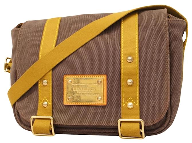 Louis Vuitton Antigua Brown Cloth  ref.1396435