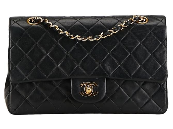Timeless Chanel Matelassé Black Leather  ref.1396515