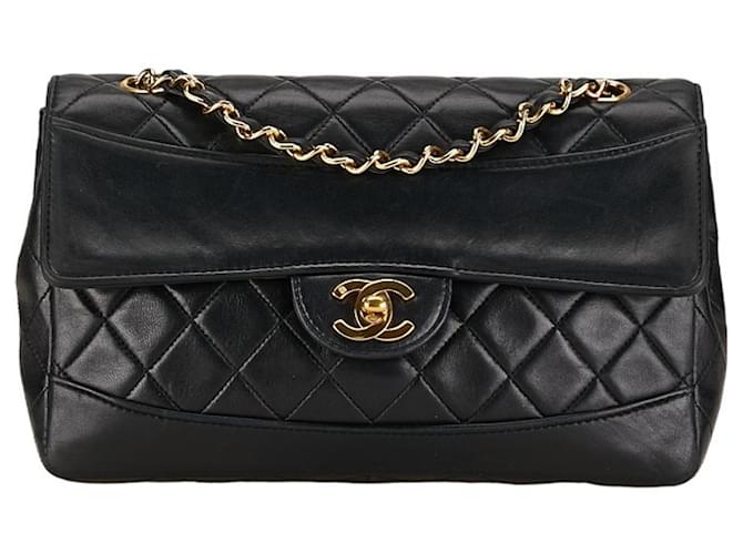 Chanel Matelassé Black Leather  ref.1397494