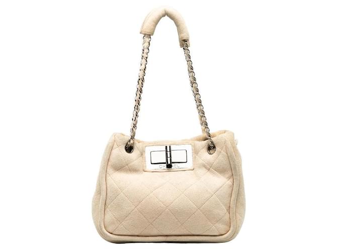 Chanel Suede Matelasse Shoulder Bag  Suede Shoulder Bag in Fair condition  ref.1398154