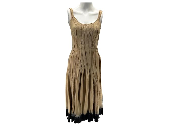 PRADA  Dresses T.IT 40 Viscose Beige  ref.1398290