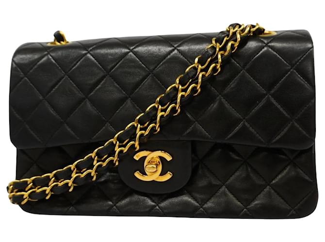 Chanel Timeless Black Leather  ref.1398543