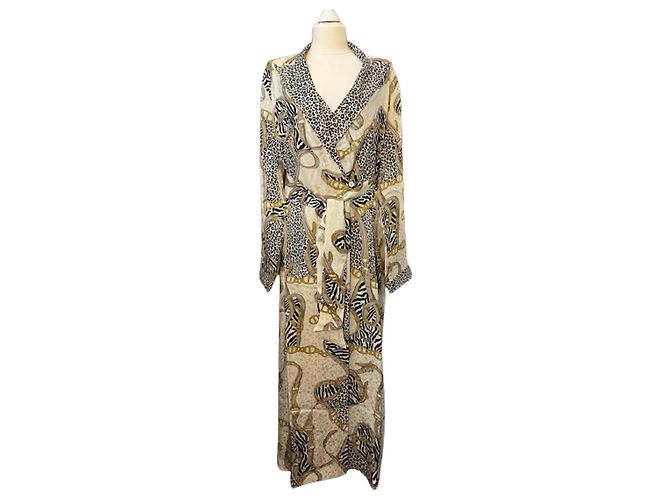 Autre Marque Albornoz y camisa PARAH de seda estampado leopardo Multicolor