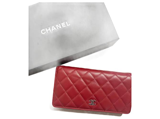 Timeless CHANEL  Wallets T.  leather Red  ref.1399692