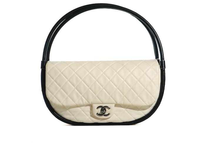 Hula Hoop CHANEL Handtaschen T.  Leder Weiß  ref.1399723