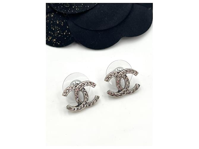 Boucles d’oreilles Chanel Silvery  ref.1399849