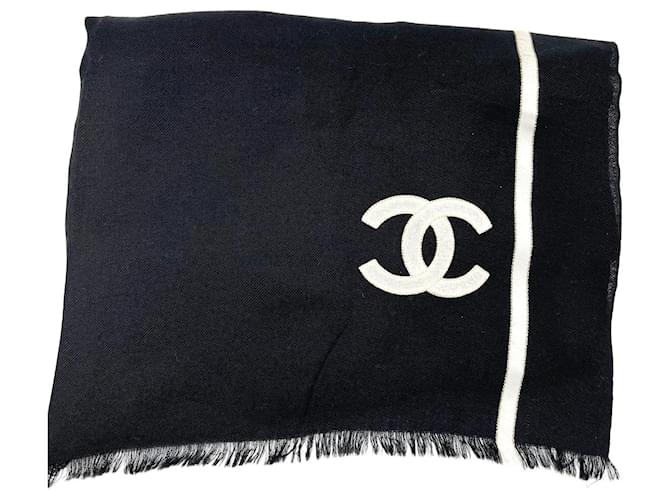 Echarpe Chanel Black Silk  ref.1399899