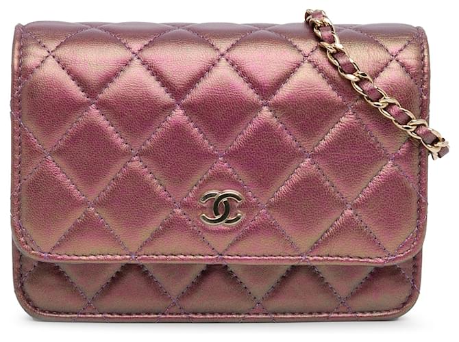Wallet On Chain Chanel Mini carteira roxa iridescente de pele de cordeiro com corrente Roxo Couro  ref.1400324