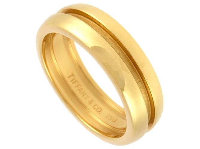 Tiffany & Co Grooved Golden Yellow gold  ref.1400931