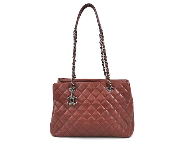 Chanel shopping Dark red Leather  ref.1401107