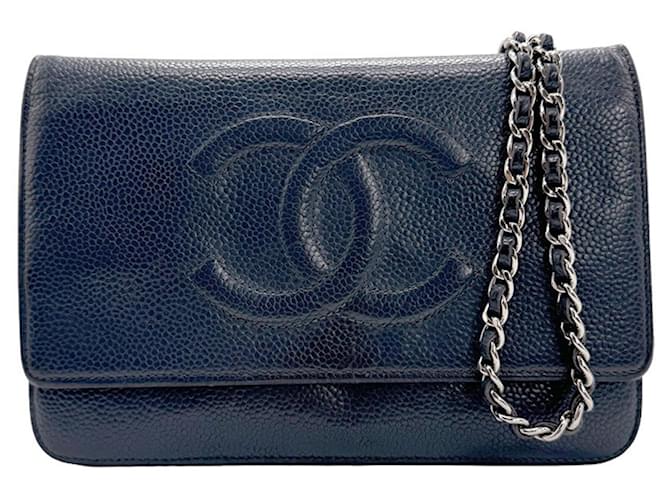 Chanel Navy blue Leather  ref.1401982