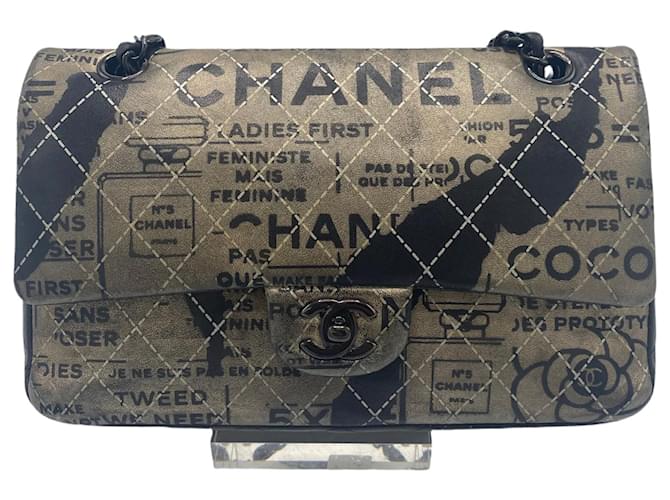 SAC CLASSIQUE À DOUBLE RABAT MOYEN CHANEL 2015 GRAFFITI NEWSPAPER SO BLACK Cuir Noir Argenté Gris Bronze  ref.1402576