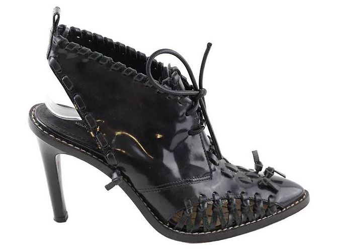 Louis Vuitton Leather heels Black