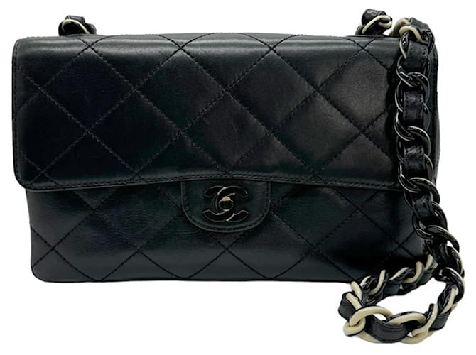 Classique Chanel Timeless Cuir Noir  ref.1403439