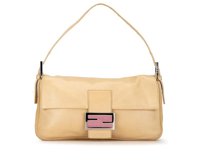 Baguette en cuir marron Fendi Veau façon poulain Beige  ref.1403680