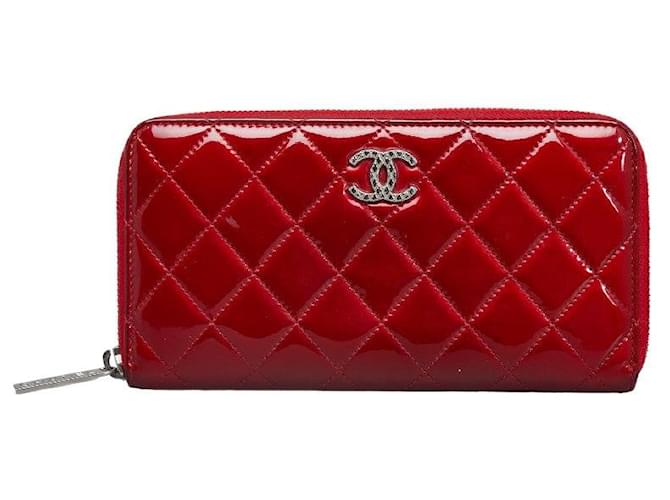 Chanel Brilliant Matelasse Round Zipper Wallet Red Enamel Calfskin in Very Good Condition Leather  ref.1404058