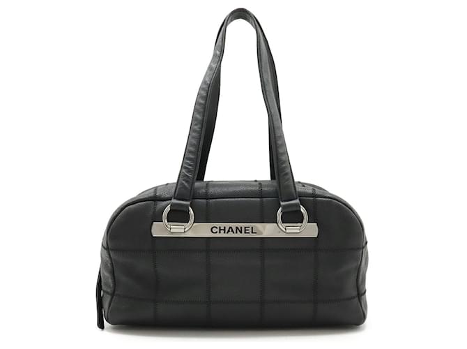 Chanel Chocolate bar Black Leather  ref.1404346