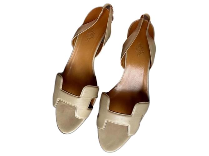 Aloha Hermès Ballet flats Beige Leather  ref.1404619