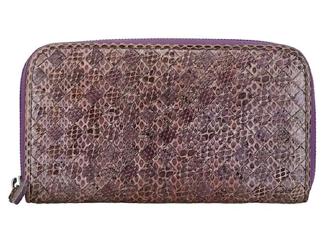 Bottega Veneta Intrecciato Couro Zip Around Carteira Carteira Longa de Couro em Muito Bom Roxo  ref.1405196