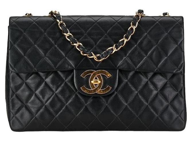 Chanel Lambskin Matelasse Chain Shoulder Bag in Very Good Condition Black Leather  ref.1405206