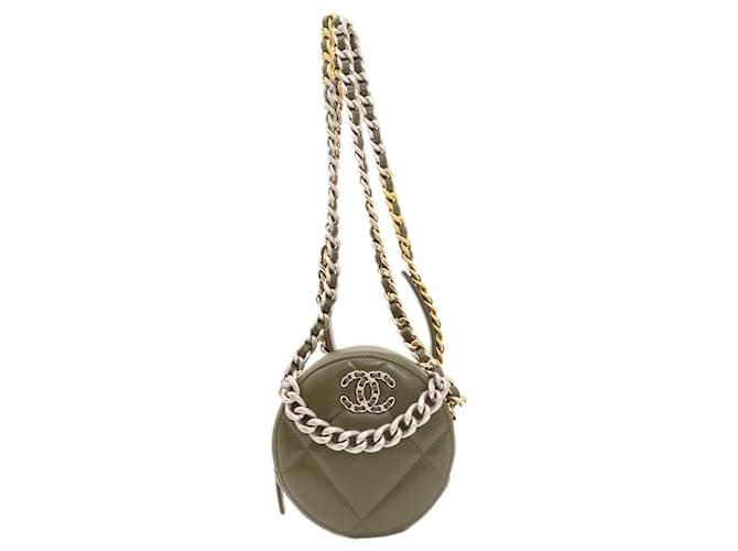 Timeless Chanel Ronde Khaki Leather  ref.1405658