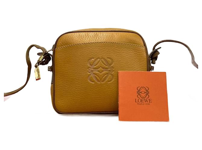 Bolsa crossbody de couro Loewe Bolsa crossbody de couro em bom estado  ref.1406034