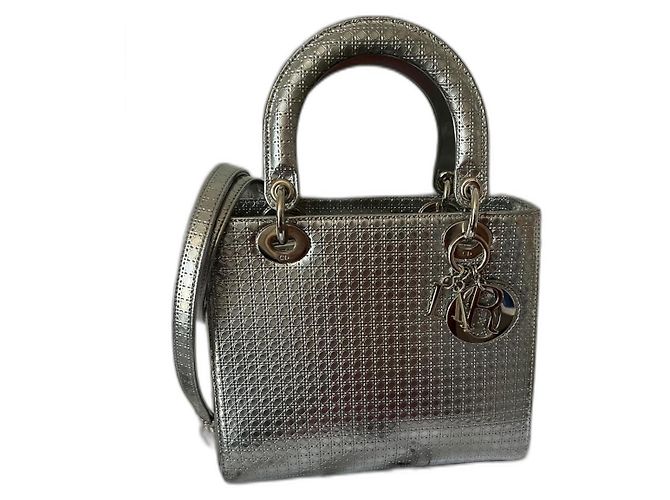 Bolsa Lady Dior Prateada Cannage em Couro Prata