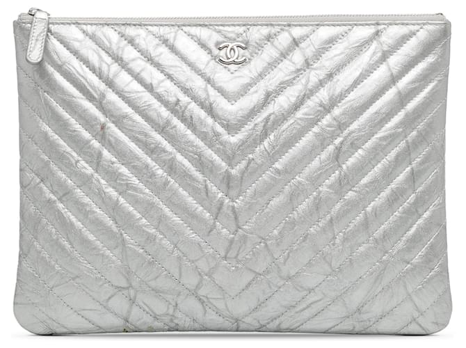 Chanel Silver Metallic Chevron Calfskin O Case Clutch Silvery Leather Pony-style calfskin  ref.1407721