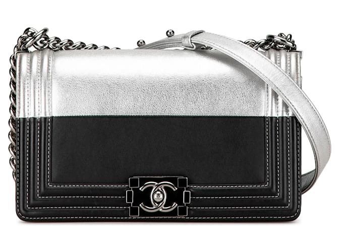 Le Boy Chanel prata média bicolor pele de cabra e couro de bezerro bolsa de ombro com aba para menino  ref.1408438