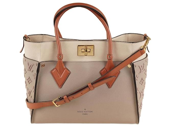 Louis Vuitton NO MEU LADO MM Bege Couro  ref.1408554