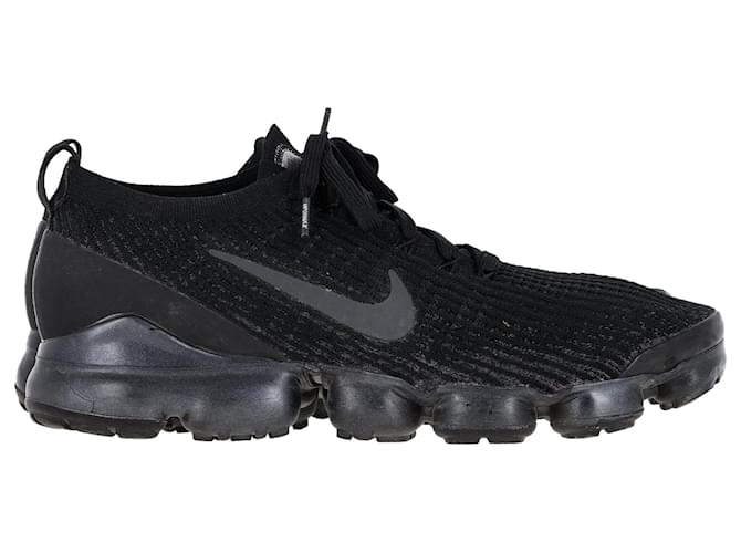 Black vapormax flyknit on sale