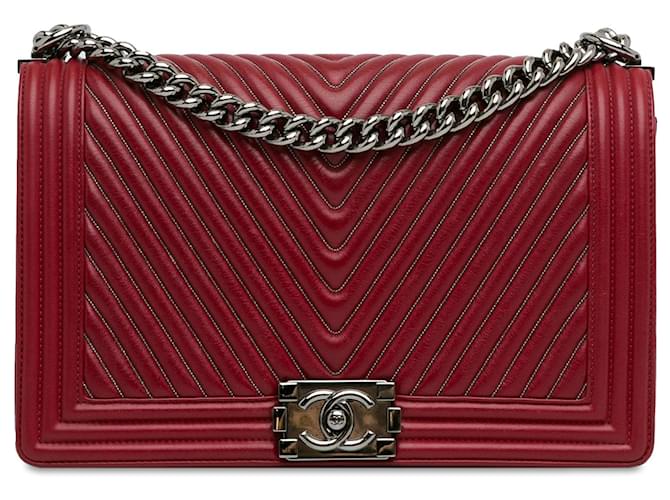 Bolso cruzado Boy Flap grande de piel de ternera con adornos en rojo de Chanel Roja Cuero  ref.1410380