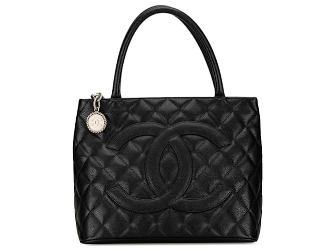 Borsa tote medaglione caviale Chanel nera Nero Pelle  ref.1410476