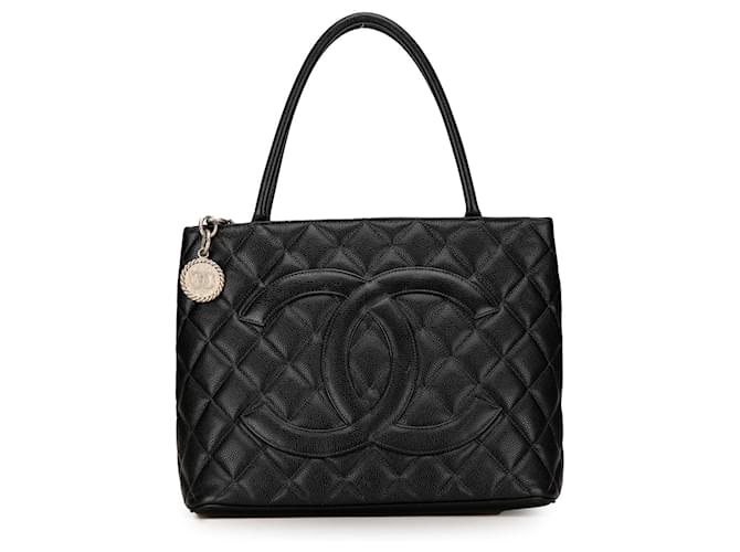 Tote con medallón de caviar Chanel negro Cuero  ref.1410620