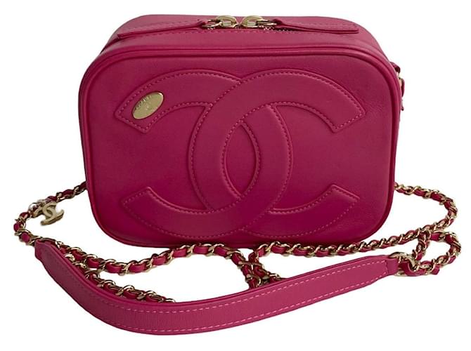 Chanel CC Mania Camera Case Leather Crossbody Bag in Great Condition  ref.1410787