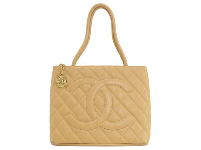 Medaillon Médaille Chanel Cuir Beige  ref.1411256