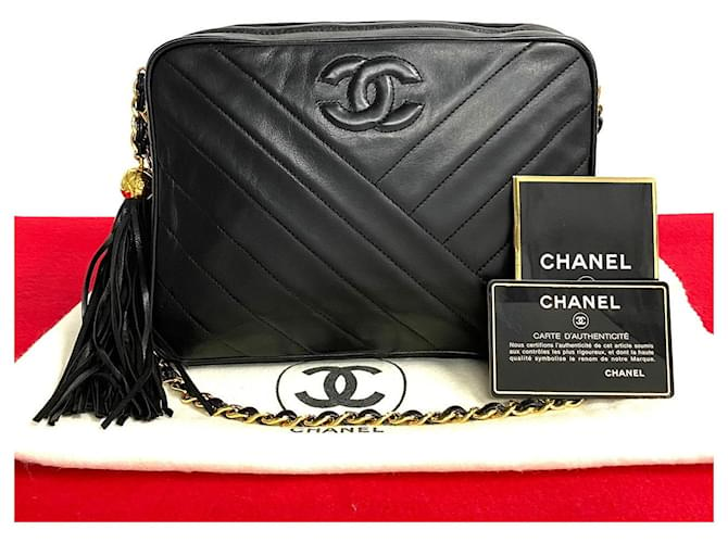 Camera Chanel CC Chevron Kameratasche Umhängetasche aus Leder in gutem Zustand  ref.1411942