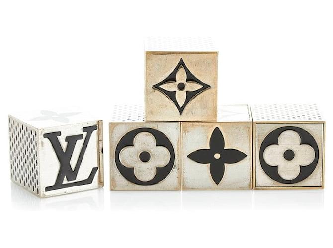 Louis Vuitton Monogram Cube Game Set Métal Autre M99454  en bon état  ref.1411986