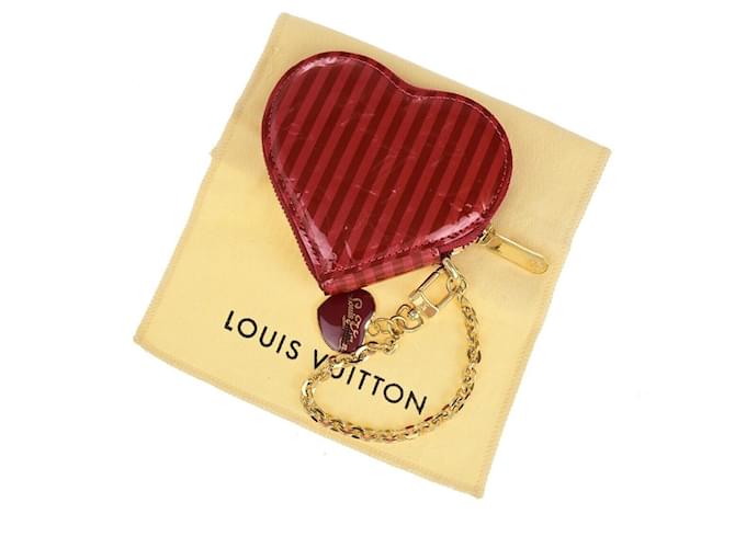 Louis Vuitton Porte Monnaie Coeur Vermelho Couro envernizado  ref.1412595