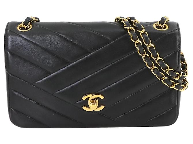 Timeless Chanel Diagonal Preto Couro  ref.1412663