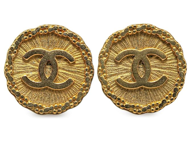 Gold Chanel Gold Plated CC Clip on Earrings Golden Gold-plated  ref.1413157