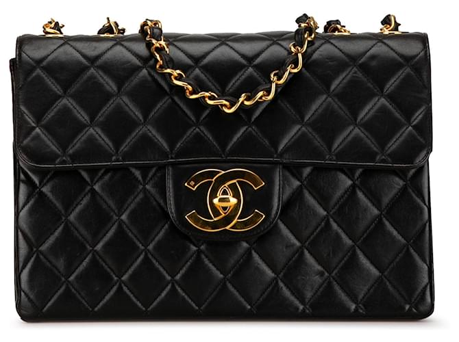 Bolsa de ombro com aba única Chanel Jumbo XL preta clássica em pele de cordeiro Preto Couro  ref.1413348