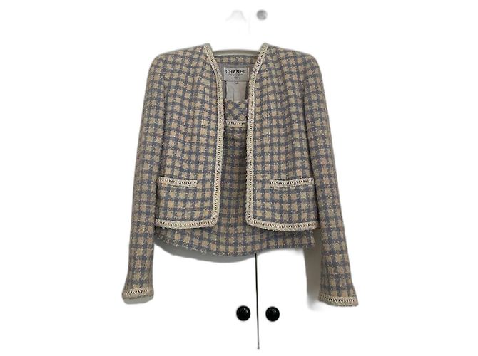 Cambon Chanel Conjunto Tweed de cor mista Roxo da coleção de 1994.