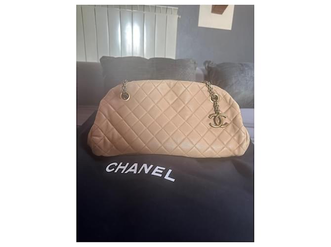 Mademoiselle Chanel SEÑORITA Beige Piel de cordero  ref.1414300