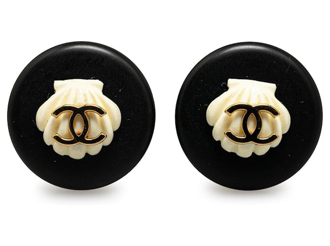 Black Chanel CC Button Shell Clip On Earrings Plastic  ref.1414451